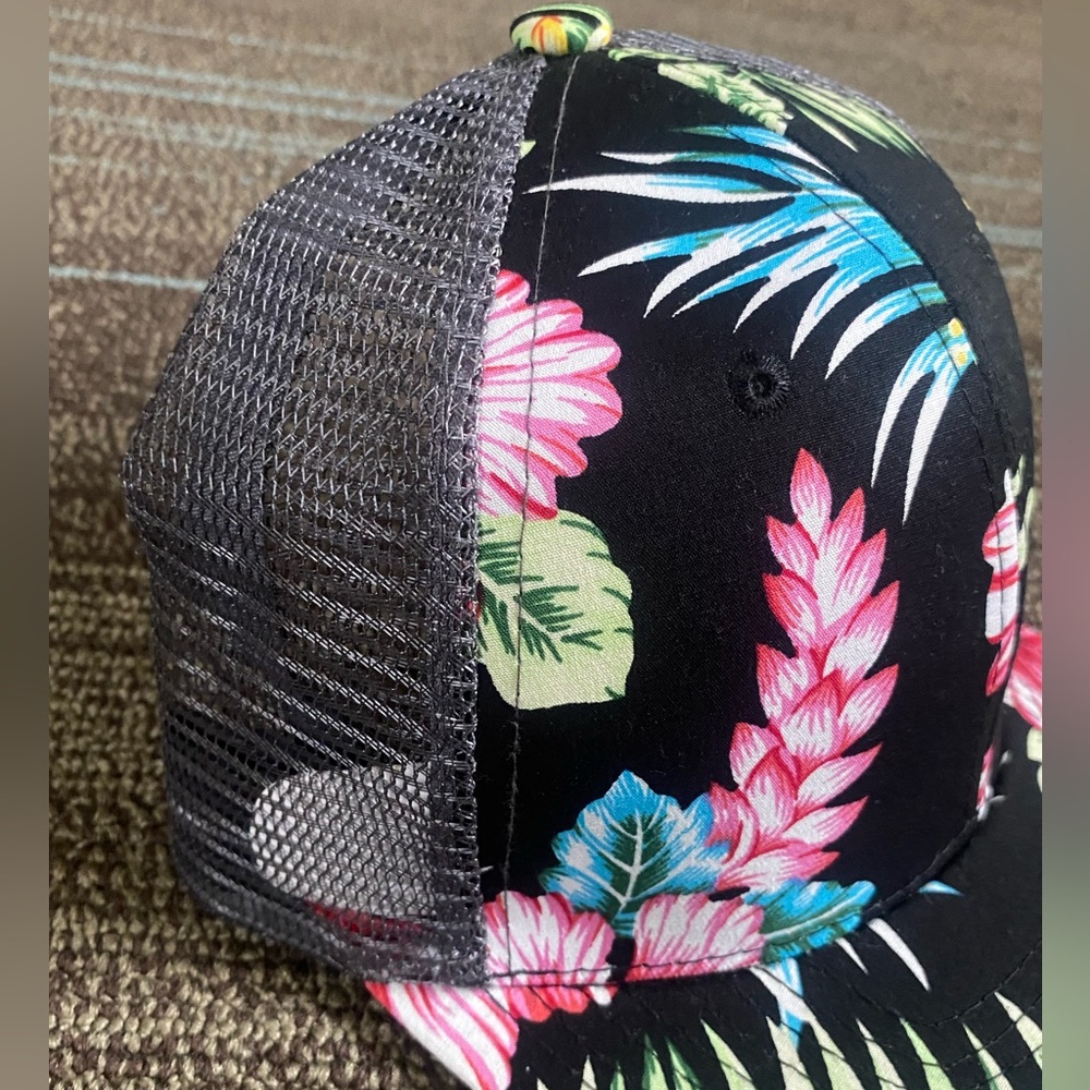 Hawaiian Baseball Cap - Picture 3 of 6